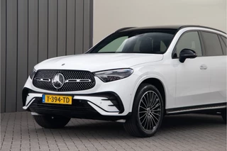 Mercedes-Benz GLC Mercedes-Benz GLC 300e 4MATIC AMG Premium Plus, Pano, Massage, Burmester, Head-Up, Nightpakket - afbeelding nr 17