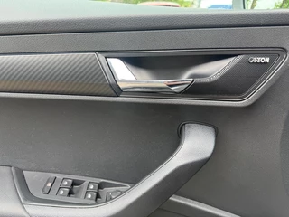 Škoda Karoq Škoda Karoq 1.5 TSI Sportline Business Pano/Canton/Led/ACC/Grootscherm/Nav - afbeelding nr 20