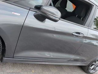 Ford Fiesta Ford Fiesta 1.0 EcoBoost 101pk ST-Line 5-Deurs | Navi | Apple Carplay + Android Auto | Clima | Cruise | Keyless Start | Pdc | Stoelverwarming | Rijstrook+Lichtsensor | Privacy Glass | 17''lm - afbeelding nr 36