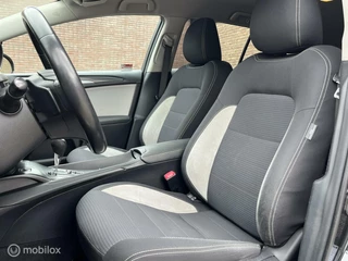 Toyota Avensis Toyota Avensis 1.8 VVT-i Dynamic | Camera| Stoelverw| AUT - afbeelding nr 3