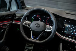Volkswagen Touareg Volkswagen Touareg R 3.0 TSi eHybrid 4MOTION | Nieuw | Alle opties | Panodak | Dynaudio | Massage | Trekhaak | 22 inch | 5 jaar garantie | - afbeelding nr 29