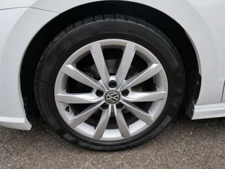 Volkswagen Golf Volkswagen Golf 1.4 TSI HIGHL - R-LINE **Clima//Navi//Lm ** - afbeelding nr 26