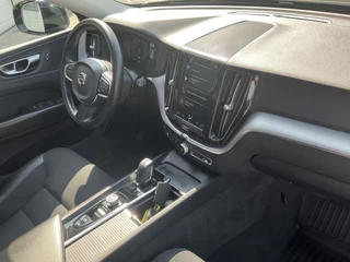 Volvo XC60 Volvo XC60 2.0 T8 Twin Engine AWD PHEV Pano Carplay Cam Led Voll.Onderhouden Plug-in! - afbeelding nr 3