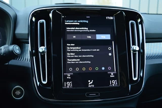 Volvo XC40 Rijklaarprijs-Garantie Leder Interieur Panorama dak Led Camera - afbeelding nr 27