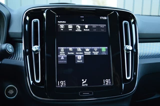Volvo XC40 Rijklaarprijs-Garantie Leder Interieur Panorama dak Led Camera - afbeelding nr 26