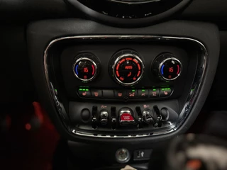 MINI Clubman Mini Mini Clubman 1.5 One Chili |Pano |Trekhaak | Keyless | LED | Carbon - afbeelding nr 12