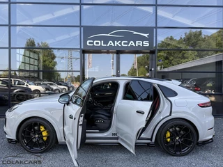 Porsche Cayenne Porsche Cayenne 3.0 e-Hybrid Coupé|Sportdesign|luchtvering - afbeelding nr 17