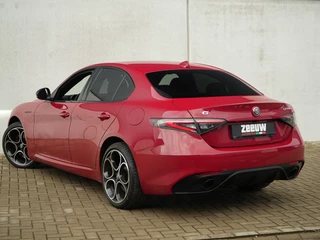 Alfa Romeo Giulia Alfa Romeo Giulia 2.0 Turbo 280 PK Competizione Q4 AWD | Harman | Veloce | 19