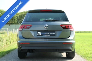 Volkswagen Tiguan Volkswagen Tiguan 1.4 TSI / Stoelverwarming / Navi / ACC / Trekhaak / PDC / Lane Assist / 17