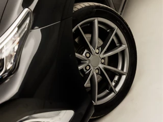 Toyota Auris Toyota Auris Touring Sports 1.8 Hybrid Sport Automaat (PANORAMADAK, NAVIGATIE, LEDER, STOELVERWARMING, CAMERA, SPORTSTOELEN, KEYLESS, LED KOPLAMPEN, NIEUWE APK, NIEUWSTAAT) - afbeelding nr 36