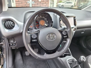 Toyota Aygo Toyota Aygo 1.0 VVT-i X-Play Limited 5Drs /Navi/Camera/Apple/Android/Airco/garantie - afbeelding nr 16