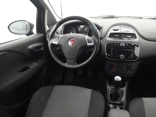 Fiat Punto AIRCO / CRUISE / BLUETOOTH /  SIDE-SKIRTS / PDC / LMV / LEUKE AUTO! - afbeelding nr 17