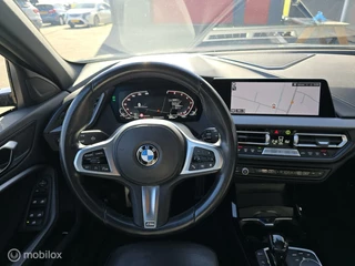 BMW 1 Serie BMW 1-serie 120i M-Sport Pano/Leder/StoelverW/Lane-Assist/NAP - afbeelding nr 16