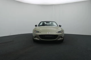 Mazda MX-5 Mazda MX-5 Roadster 1.5 SkyActiv-G Homura met Driver Assistance pakket en RECARO-sportstoelen : dealer onderhouden - afbeelding nr 16
