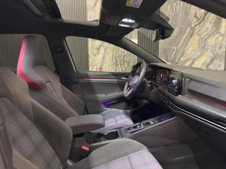 Volkswagen Golf Volkswagen Golf 2.0 TSI GTI|PANO|HUD|Harman Kardon|BLIND SPOT|BOMVOL - afbeelding nr 18