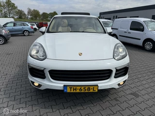 Porsche Cayenne - 130550211-0