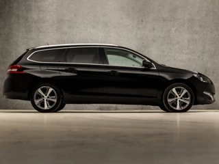 Peugeot 308 Automaat (PANORAMADAK, NAVIGATIE, LED KOPLAMPEN, CLIMATE, SPORTSTOELEN, GETINT GLAS, PARKEERSENSOREN, NIEUWE APK, NIEUWSTAAT) - afbeelding nr 4
