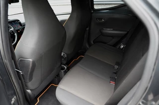 Toyota Aygo Toyota Aygo 1.0 VVT-i x-JBL 72 PK | Camera | Automaat | Carplay | 15'Inch | - afbeelding nr 15