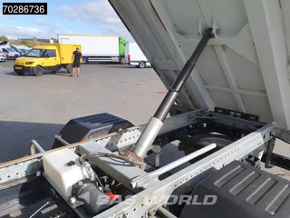 Iveco Daily Iveco Daily 35C18 3.0L Automaat Kipper met Kist Dubbellucht 3,5t Trekhaak Airco Euro6 Tipper Kieper Benne 2m3 Airco Trekhaak Cruise control - afbeelding nr 7