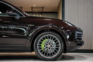 Porsche Cayenne Porsche Cayenne 3.0 E-Hybrid Platinum Edition|Innodrive|Pano - afbeelding nr 16