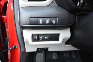 Suzuki Swift Suzuki Swift 1.2 Style AllGrip (4x4) 5-deurs Smart Hybrid Navigatie/Cruise - afbeelding nr 19