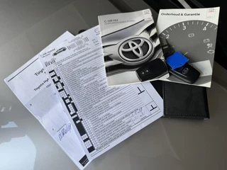 Toyota C-HR Toyota C-HR 1.8 Hybrid First Edition Camera Navigatie Cruise Clima Stoelverwarming Keyless Trekhaak - afbeelding nr 9