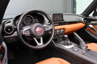 Fiat 124 Spider | Leder | Cruise control | Bose | Camera | Weinig KM! - afbeelding nr 4
