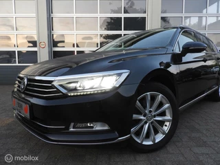 Volkswagen Passat Volkswagen Passat Variant 1.8 TSI Highline - afbeelding nr 2