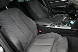 BMW 3 Serie BMW 3-serie Touring 318i |M-SPORT| Shadowline Led Stoelverw Navi Pdc Xenon Sportzetels 110000KM BJ2017 - afbeelding nr 27