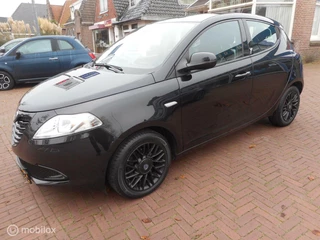 Lancia Ypsilon Lancia Ypsilon TwinAir Turbo 80 Elefantino Plus - afbeelding nr 2