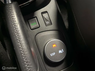 Renault Captur Renault Captur 0.9 TCe Helly Hansen LED-XENON / NAVI / T.HAAK - afbeelding nr 17