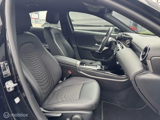 Mercedes-Benz A-Klasse Mercedes A-klasse 180 Luxury Line / Navigatie / Camera / Etc - afbeelding nr 26