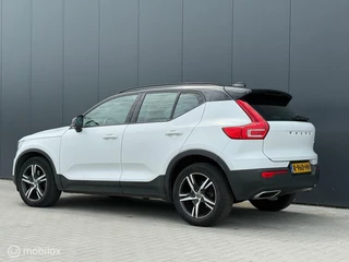 Volvo XC40 Volvo XC40 2.0 T4 AWD R-Design 191 Pk Applecarplay Parelmoer - afbeelding nr 2