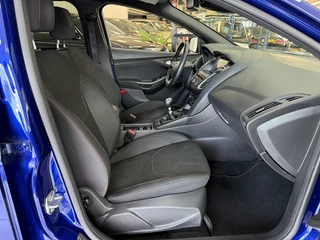 Ford Focus Ford Focus 1.5 ST-Line - afbeelding nr 19