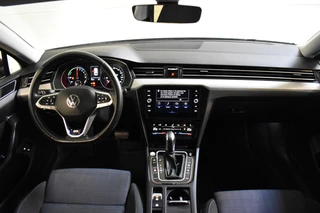 Volkswagen Passat Volkswagen Passat Variant GTE 218PK DSG HYBRID BUSINESS CAMERA/NAVI/MASSAGE - afbeelding nr 3