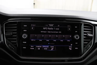 Volkswagen T-Roc Volkswagen T-Roc 1.5 TSI Sport | Virtual Cockpit | Camera | Navi | - afbeelding nr 29