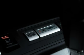 Subaru Forester Subaru Forester 2.0 CVT Premium | Navigatie | Panoramadak | 18 Inch | - afbeelding nr 24