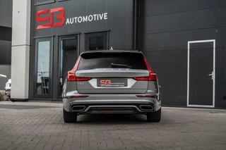 Volvo V60 Volvo V60 2.0 T6 340PK AWD R-Design Head Up|360|Pano|Bomvol! - afbeelding nr 6
