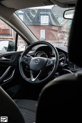 Opel Astra Opel Astra 1.2 Design & Tech|Stuur&Stoel verwarm|AppleCarPla - afbeelding nr 5