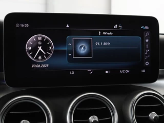 Mercedes-Benz C-Klasse Mercedes-Benz C-klasse 180 Business Solution AMG | Panoramadak | Leder | Stoelverwarming | Cruise control | 360 Camera | Elektrische achterklep | Carplay | Burmester - afbeelding nr 28