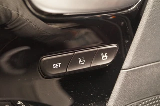 Kia e-Niro Kia e-Niro ExecutiveLine 64kWh -LEER-NAVI-ECC-CAM- - afbeelding nr 14