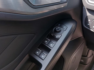 Ford Focus Ford Focus 1.0 EcoBoost 125pk Hybrid Titanium X | Navi | Apple Carplay + Android Auto | Clima | Cruise | Led Koplampen | Pdc V+A+Camera | Stoel+Stuurwielverwarming | Privacy Glass | 16''lm - afbeelding nr 24
