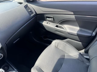 Mitsubishi ASX Mitsubishi ASX 1.6 16V 117PK INTENSE+ LEER NAVI PANO-DAK CAMERA AIRCO LMV PDC - afbeelding nr 17