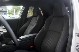 Toyota C-HR Toyota C-HR 1.8 Hybrid 140 First Edition | Camera | Adaptive Cruise - afbeelding nr 28