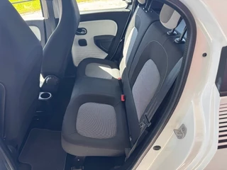 Renault Twingo Renault Twingo 1.0 SCe COLLECTION 5-DRS + AIRCO (22.000 KM!) - afbeelding nr 17