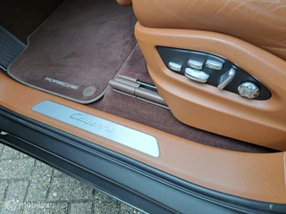 Porsche Cayenne Porsche Cayenne 3.0 E-Hybrid|Sportdesign|Sportchrono|NL Auto - afbeelding nr 41