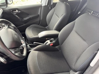 Peugeot 208 Peugeot 208 1.2 PT SIGNATURE + AIRCO/APPLE CARPLAY/ANDROID AUTO/PDC/CRUISE - afbeelding nr 6