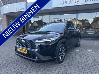 Toyota Corolla Cross 2.0 High Power Hybrid First Edition, origineel Nederlandse auto, 1e eigenaar, dealeronderhouden, trekhaak, parkeersensoren voor en achter, Apple Carplay, Android Auto, halflederen bekleding, stoelverwarming, Toyota 10 jaar garantie programma, Toyota pechh