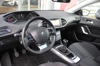 Peugeot 308 Peugeot 308 SW 1.2 130PK ALLURE | TREKHAAK | PANORAMA DAK | NAVIGATIE | APPLE CARPLAY/ANDROID AUTO | CLIAMTE CONTROL | ADAPTIVE CRUISE CONTROL | PARKEERSENSOREN VOOR EN ACHTER | LICHTMETALEN VELGEN | DAB+ RADIO | ALL SEASON BANDEN | - afbeelding nr 6