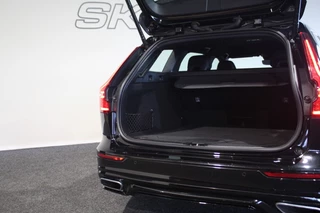 Volvo V60 Volvo V60 2.0 B4 CORE RIJKLAAR l LEDER l 197PK l CAMERA l CARPLAY l - afbeelding nr 48